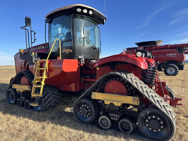 Image of Versatile 500DT equipment image 4