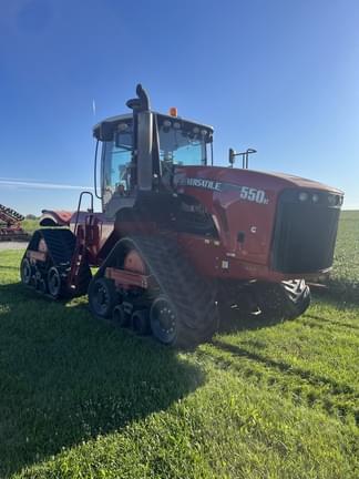 Image of Versatile 550DT equipment image 1