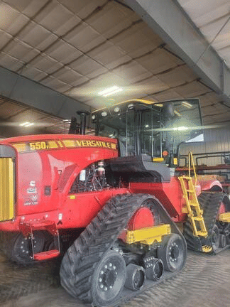 Main image Versatile 550DT