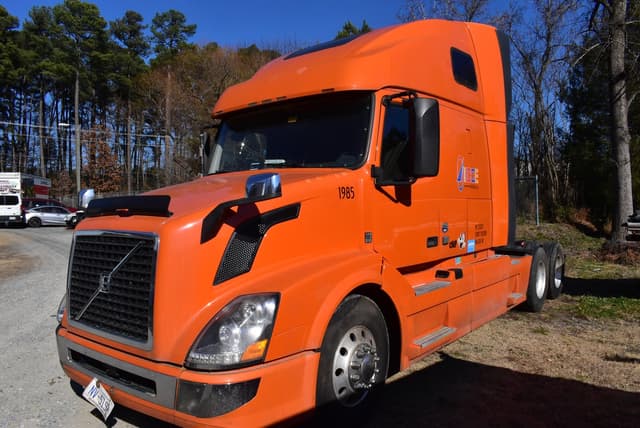 Image of Volvo D13 equipment image 1