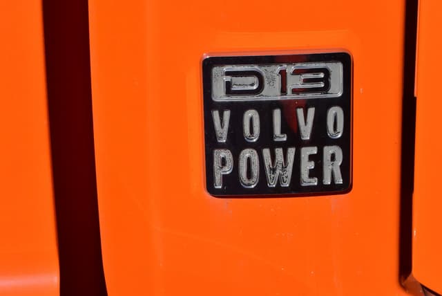 Image of Volvo D13 equipment image 2