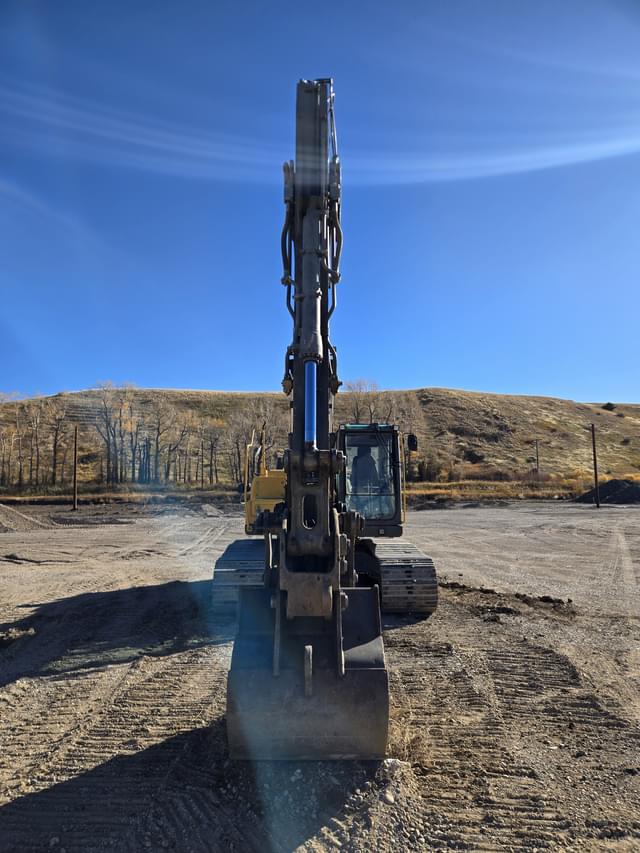 Image of Volvo EC220DL equipment image 2