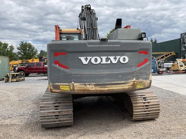 Image of Volvo EC220EL equipment image 2