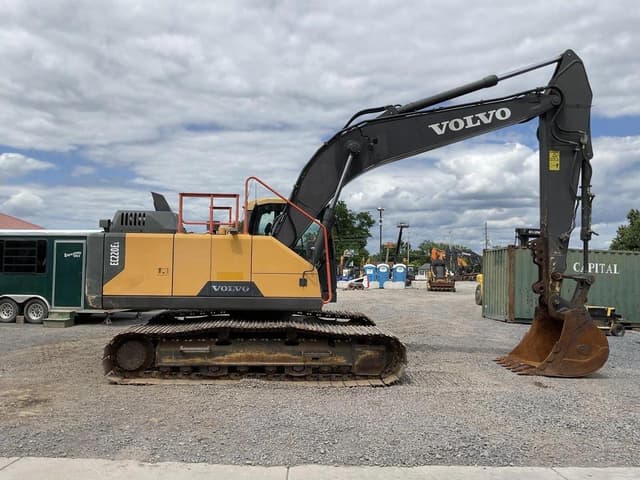 Image of Volvo EC220EL equipment image 4