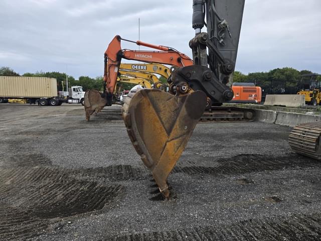 Image of Volvo ECR305CL equipment image 1