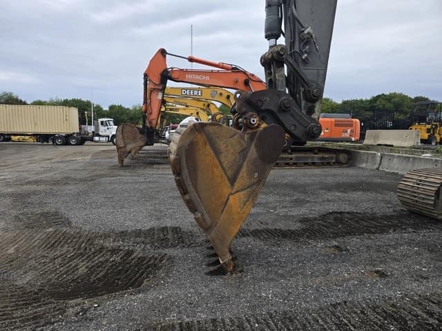 Image of Volvo ECR305CL equipment image 1