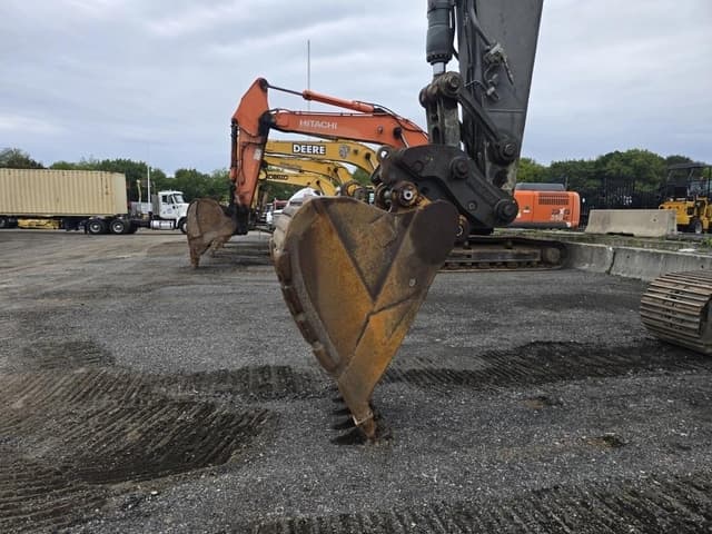 Image of Volvo ECR305CL equipment image 1