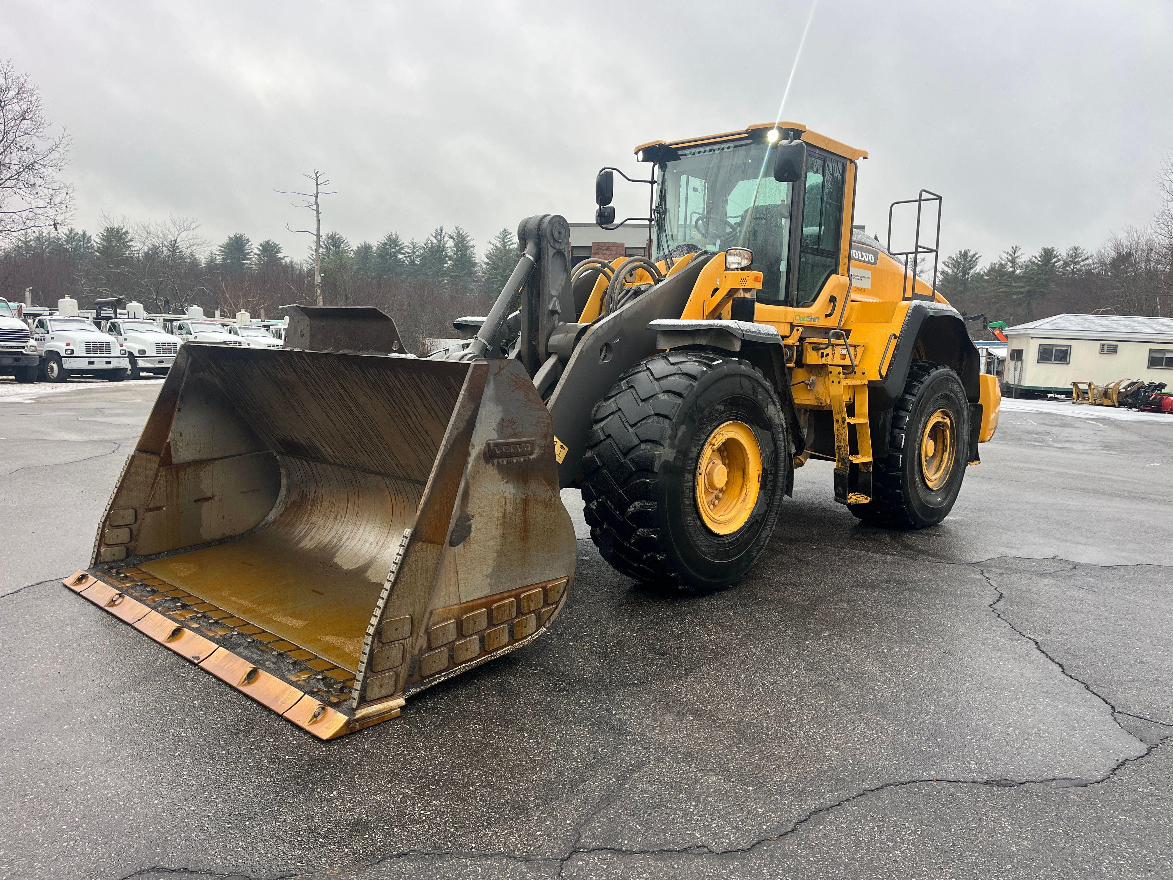 Main image Volvo L180H