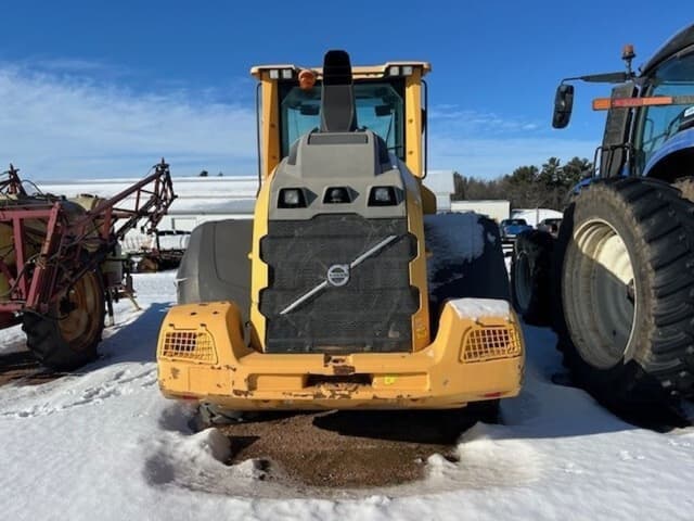 Image of Volvo L90H equipment image 3