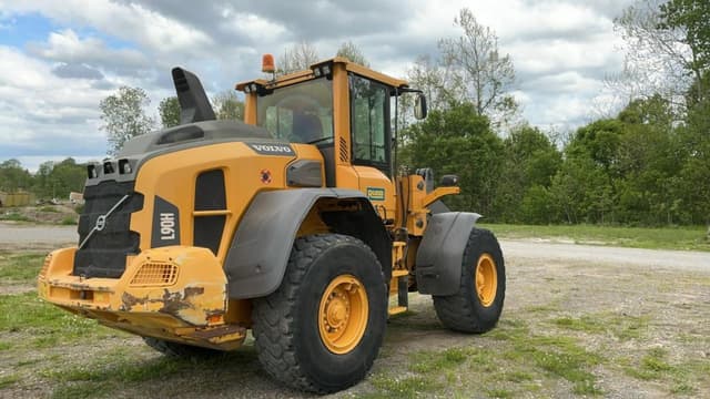 Image of Volvo L90H equipment image 3