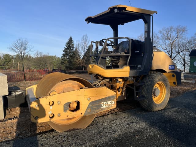 Image of Volvo SD75B equipment image 1