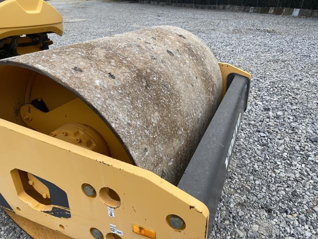 Image of Volvo SD75B equipment image 4