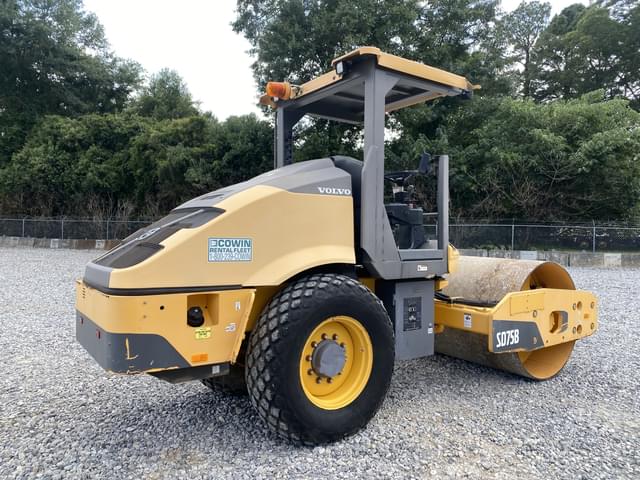 Image of Volvo SD75B equipment image 2