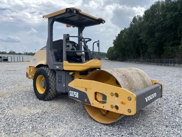 Image of Volvo SD75B equipment image 3