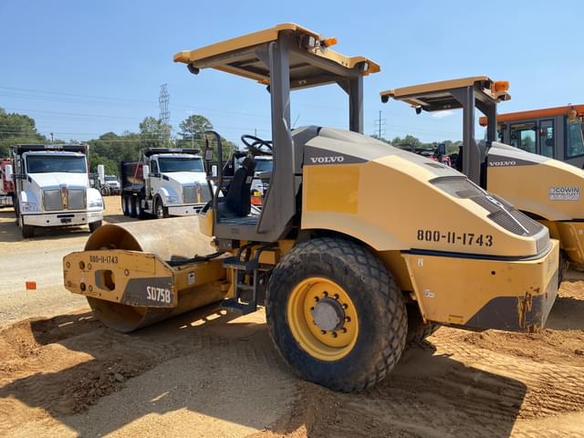 Image of Volvo SD75B equipment image 1