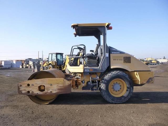 Image of Volvo SD75B equipment image 4