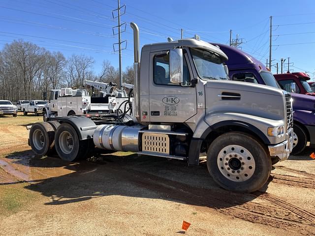 Image of Volvo VHD equipment image 3