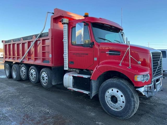 Image of Volvo VHD equipment image 3