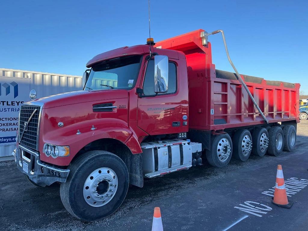 Image of Volvo VHD Primary image