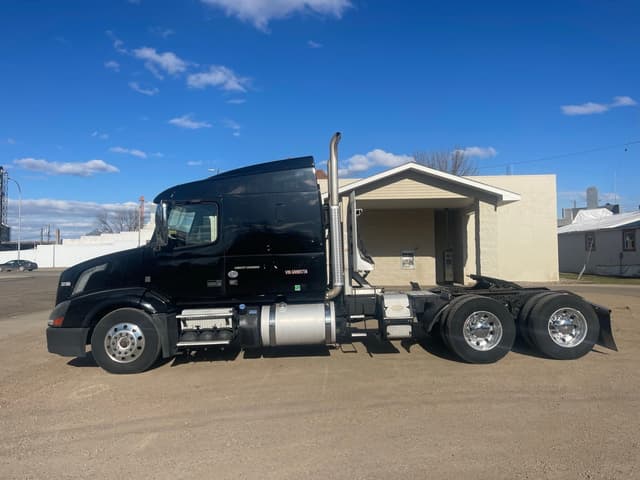 Image of Volvo VNL equipment image 1