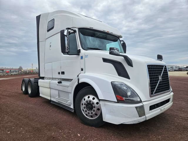 Image of Volvo VNL equipment image 3