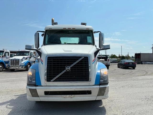 Image of Volvo VNL equipment image 1