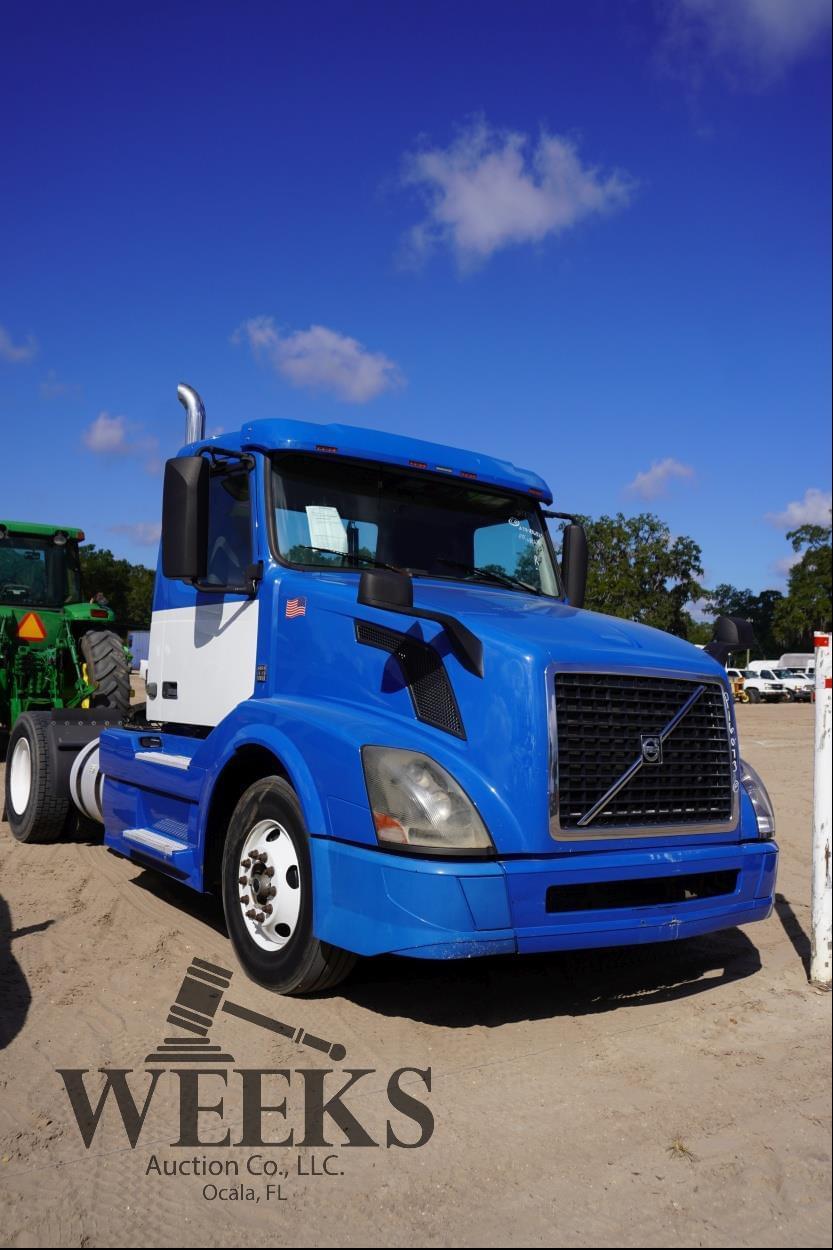 Image of Volvo VNL42T300 Primary image