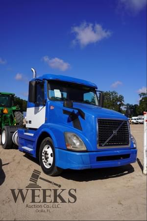 2016 Volvo VNL42T300 Image