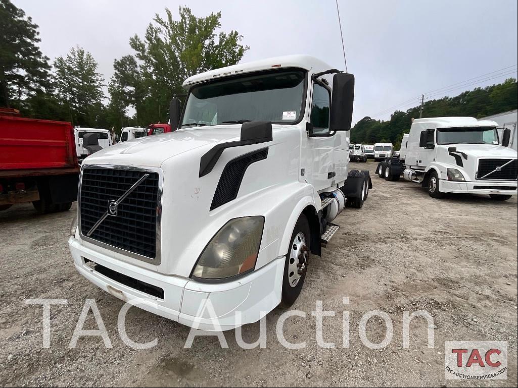 Image of Volvo VNL64T Primary image