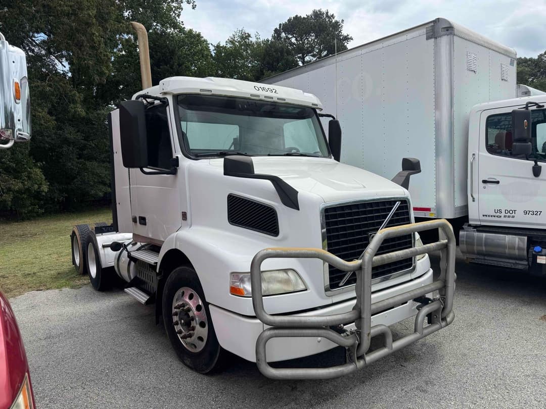 Image of Volvo VNM Primary image