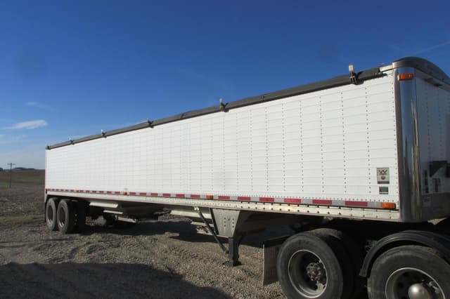 Image of Volvo VNM64T200 equipment image 2