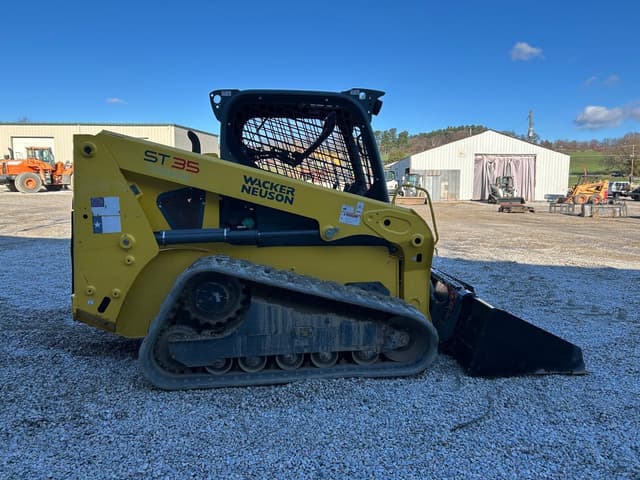 Image of Wacker Neuson ST35 equipment image 4