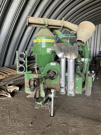 2016 Walinga 7614 Equipment Image0