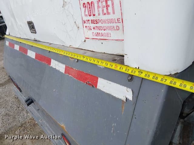 Image of Freightliner M2 equipment image 2