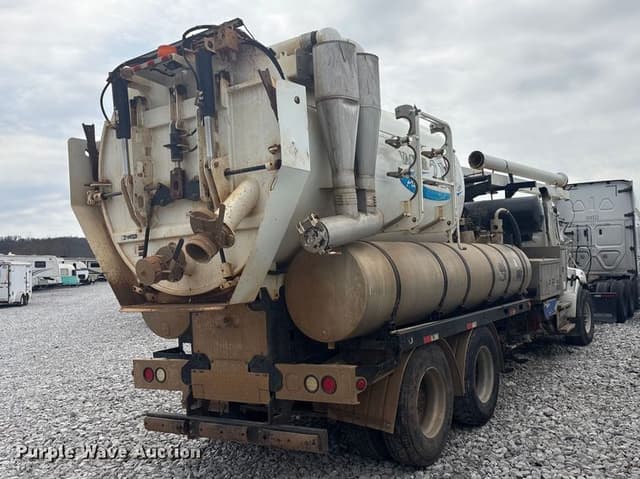 Image of Western Star 4700 equipment image 4