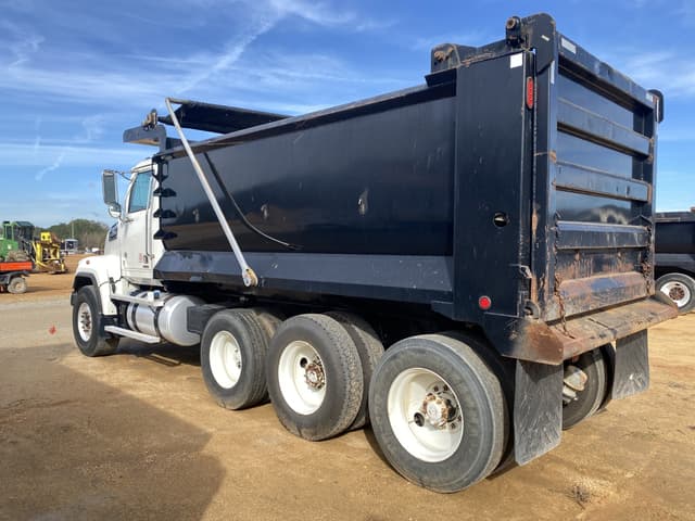 Image of Western Star 4700SF equipment image 1