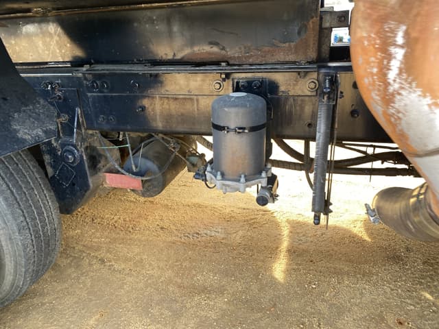 Image of Western Star 4700SF equipment image 4