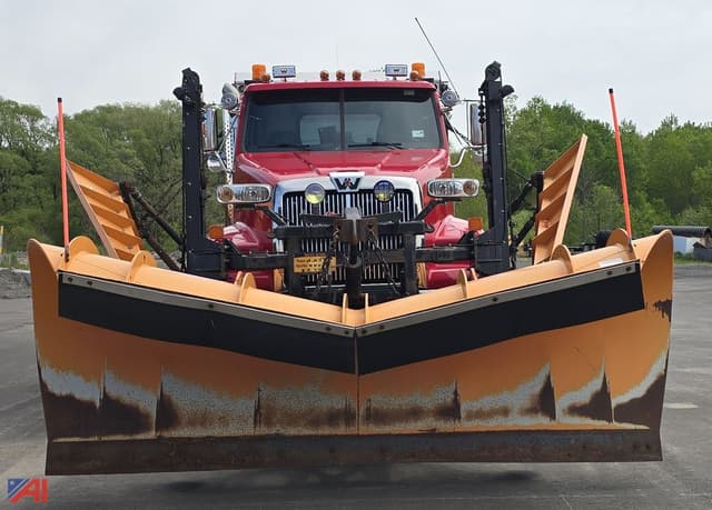 Image of Western Star 4800 equipment image 1