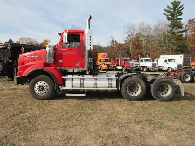 Image of Western Star 4900 equipment image 3