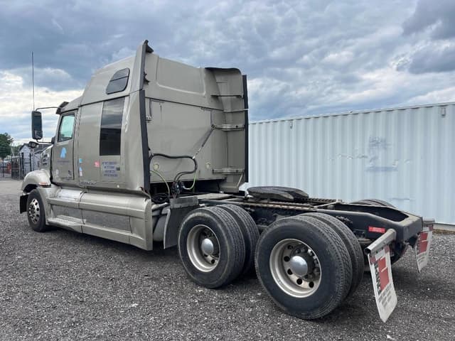 Image of Western Star 5700XE equipment image 4