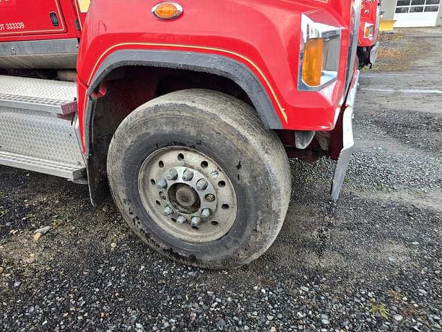 Image of Western Star 4700SF equipment image 3