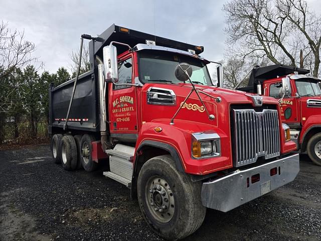 Image of Western Star 4700SF equipment image 2