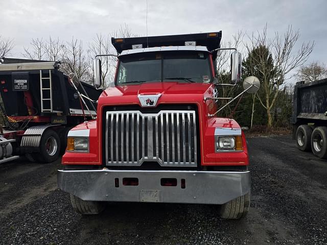 Image of Western Star 4700SF equipment image 1