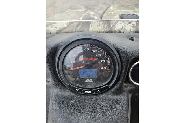 Image of Mahindra XTV 1000c equipment image 3