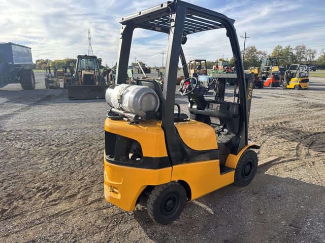 Image of Yale GLP030VXNRSV062 equipment image 2