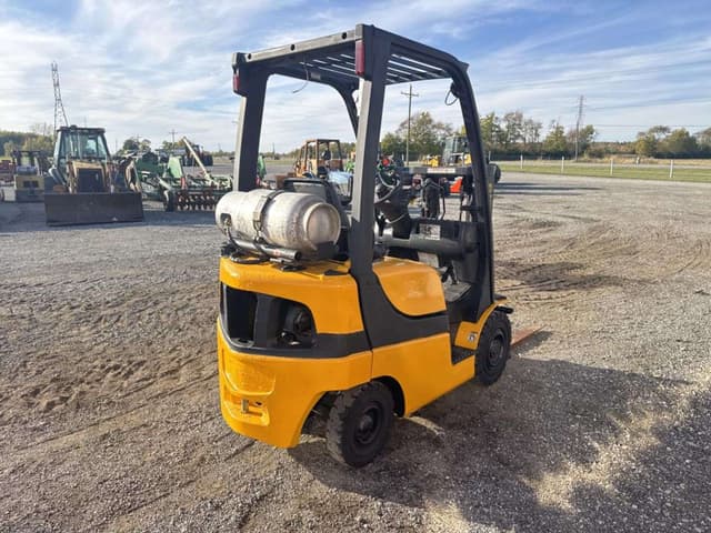 Image of Yale GLP030VXNRSV062 equipment image 2