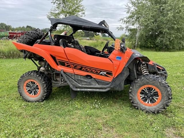 Image of Yamaha YXZ1000R equipment image 2