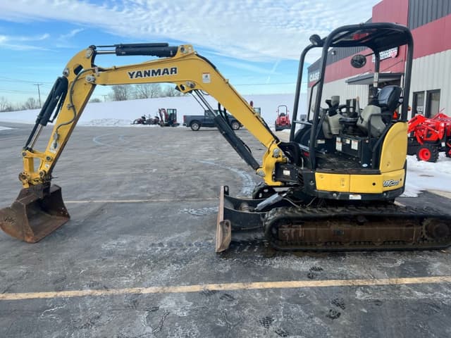 Image of Yanmar Vio35-6A equipment image 3