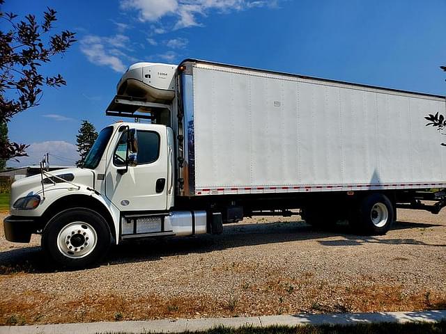 Image of Freightliner Business Class M2 106 equipment image 1