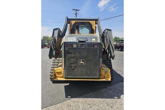 Image of John Deere 331G equipment image 4
